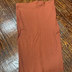 Never worn long maternity skirt. Size L. Dark orange color.